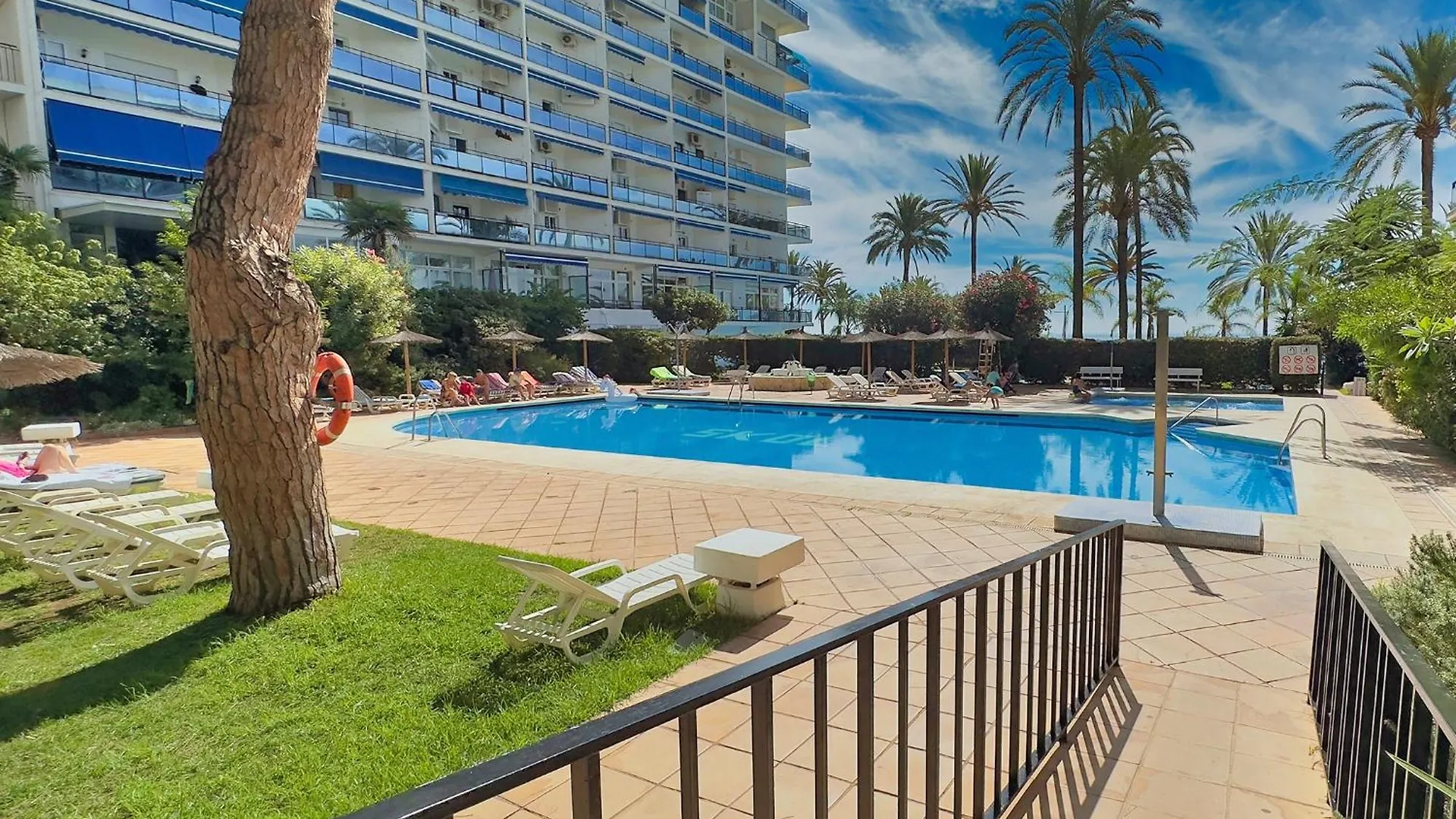 Skol 242 Excellent One Bedroom Apartment With Sea Views Marbella Spain