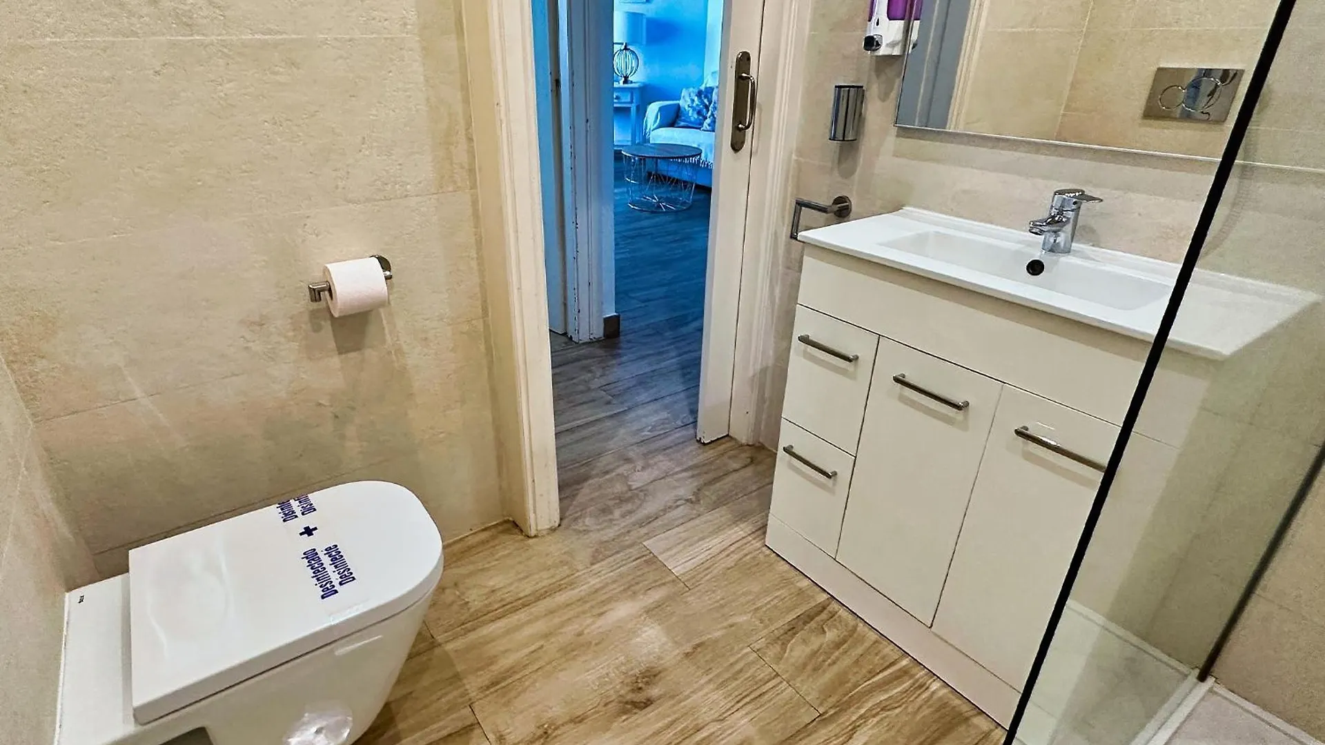 Skol 242 Excellent One Bedroom Apartment With Sea Views 马尔韦利亚